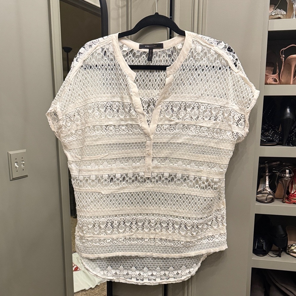 BCBGMaxAzria White Crochet Lace Short-Sleeve Blouse